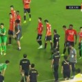 ac米兰- 热那亚港口德比火药味浓，双方爆发大规模冲突